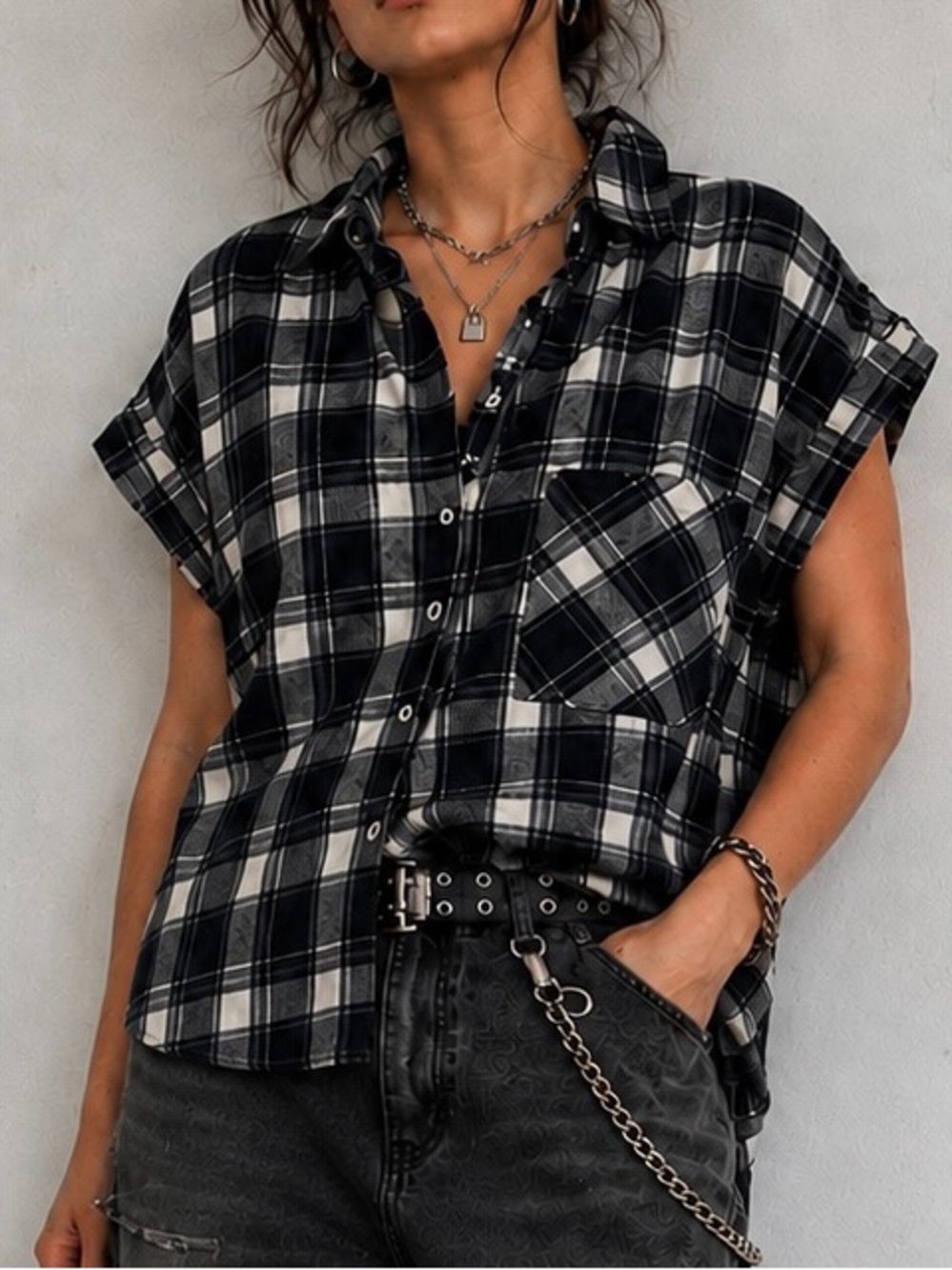 Mittoshop Women’s Black White Plaid Button Down Short Sleeve Flannel Shirt Sz M